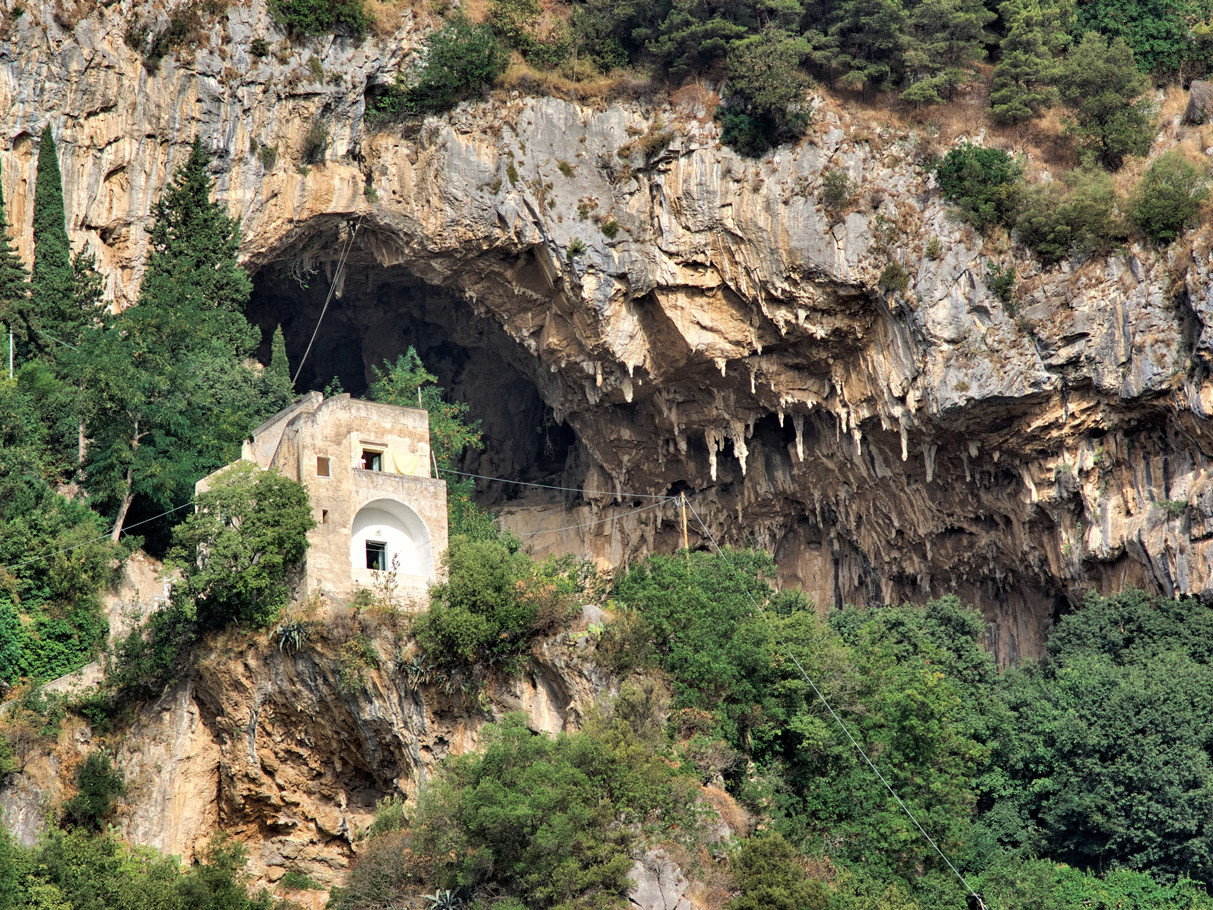 The Cave and home of Masaniello in Atrani - Travel Amalfi Coast