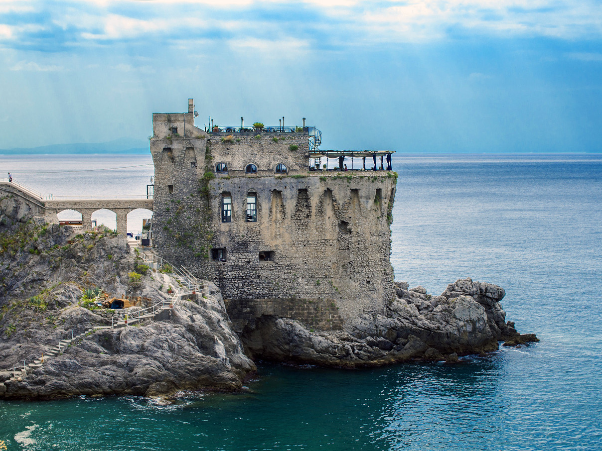 Maiori and its coastal towers - Travel Amalfi Coast by Travelmar